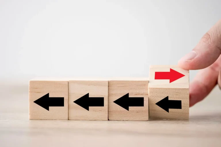 Modelo de cambio Kurt Lewin: Cómo aplicarlo en tu empresa