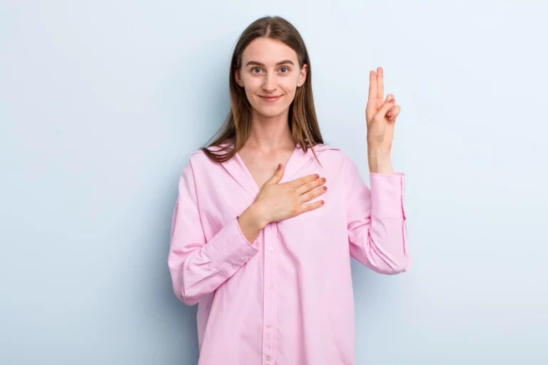 ¿Qué hace un traductor de lengua de señas?